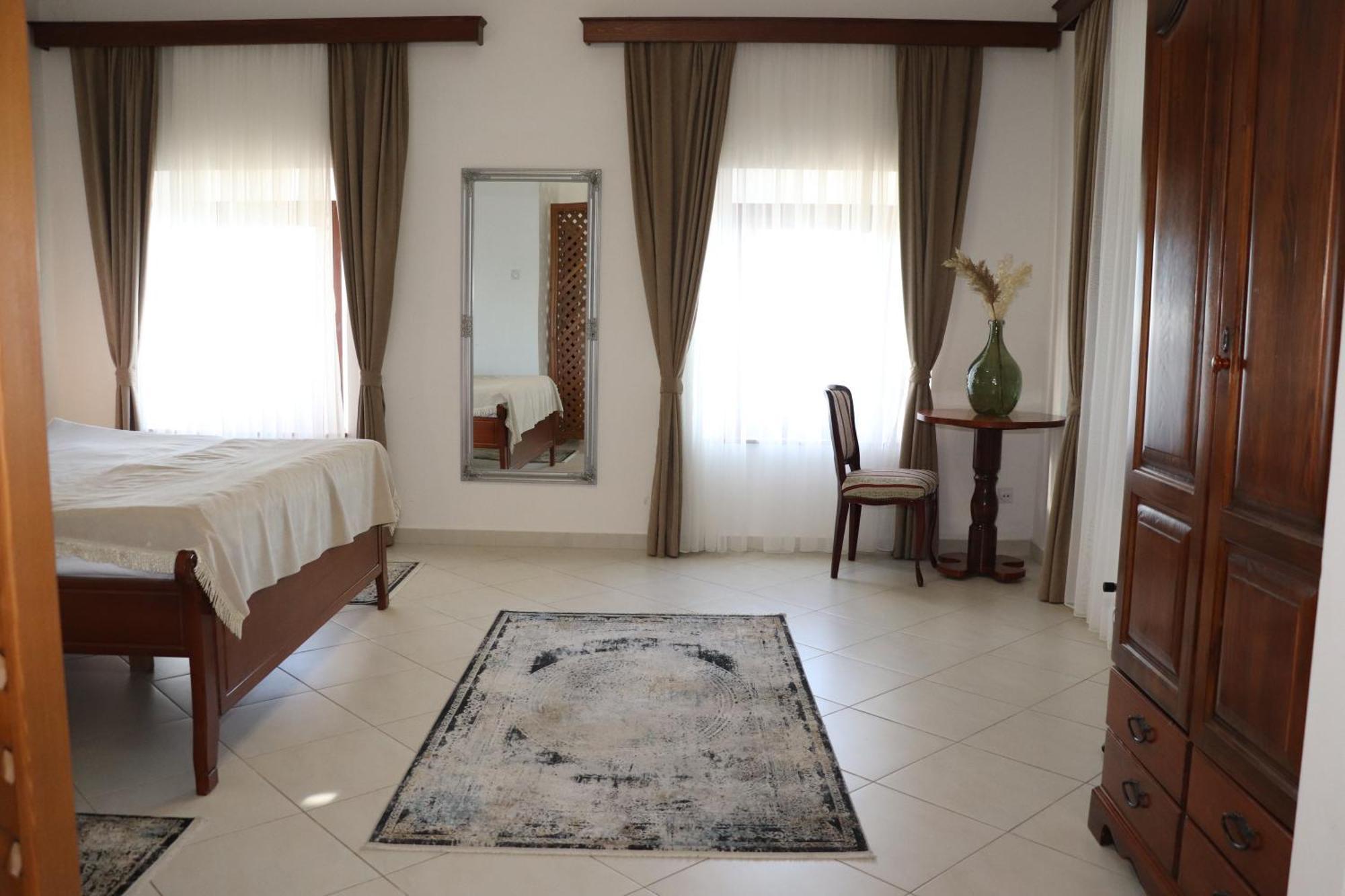 Hotel Palata Venezia Ulcinj Zewnętrze zdjęcie