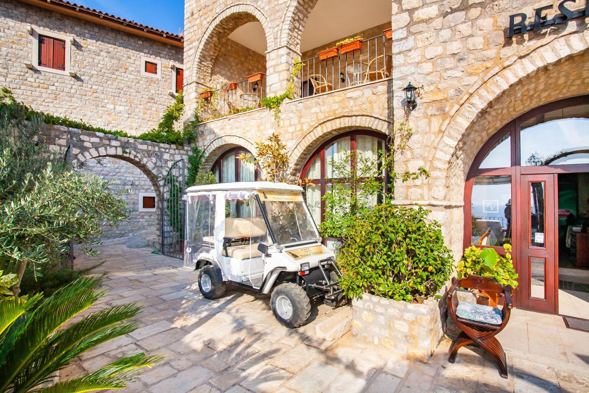 Hotel Palata Venezia Ulcinj Zewnętrze zdjęcie