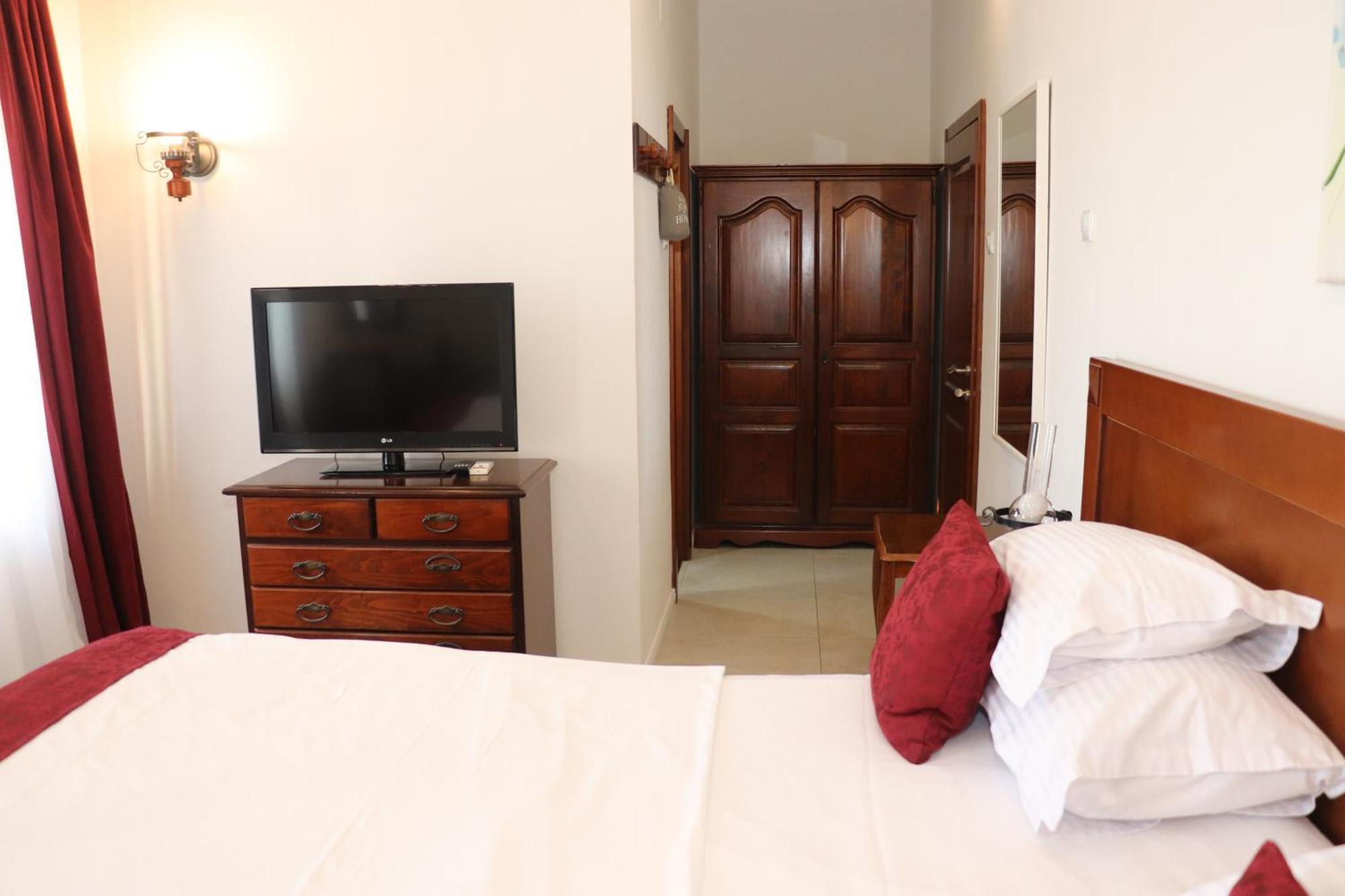 Hotel Palata Venezia Ulcinj Zewnętrze zdjęcie